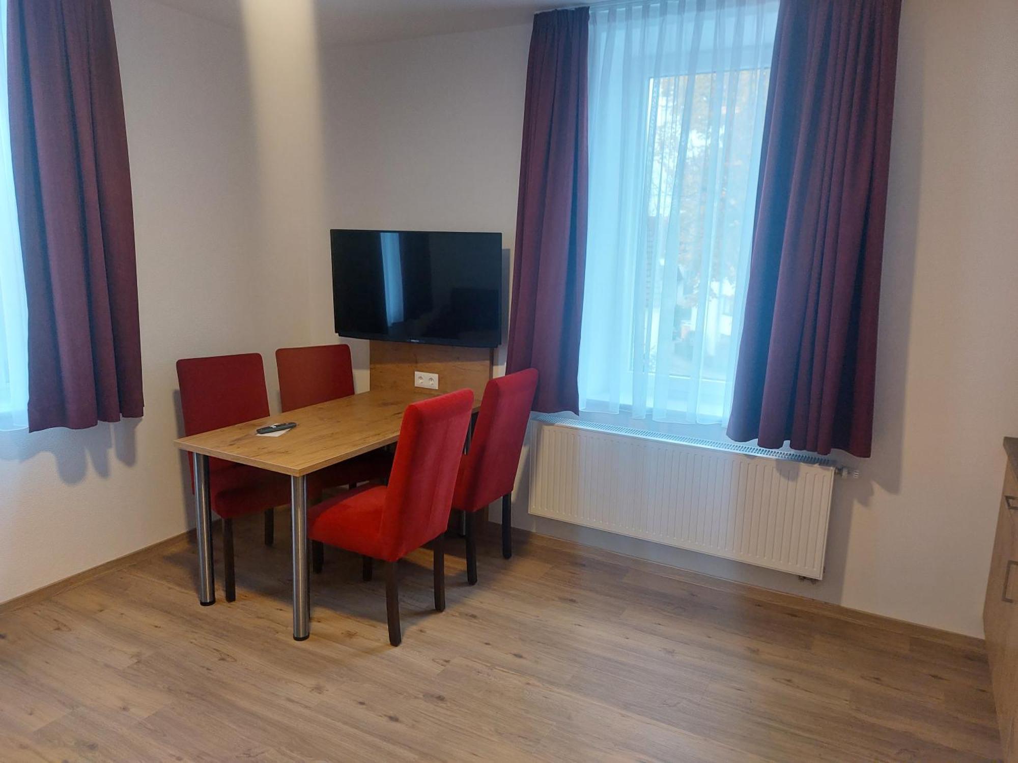 Hotel Stern Gersthofen Eksteriør bilde