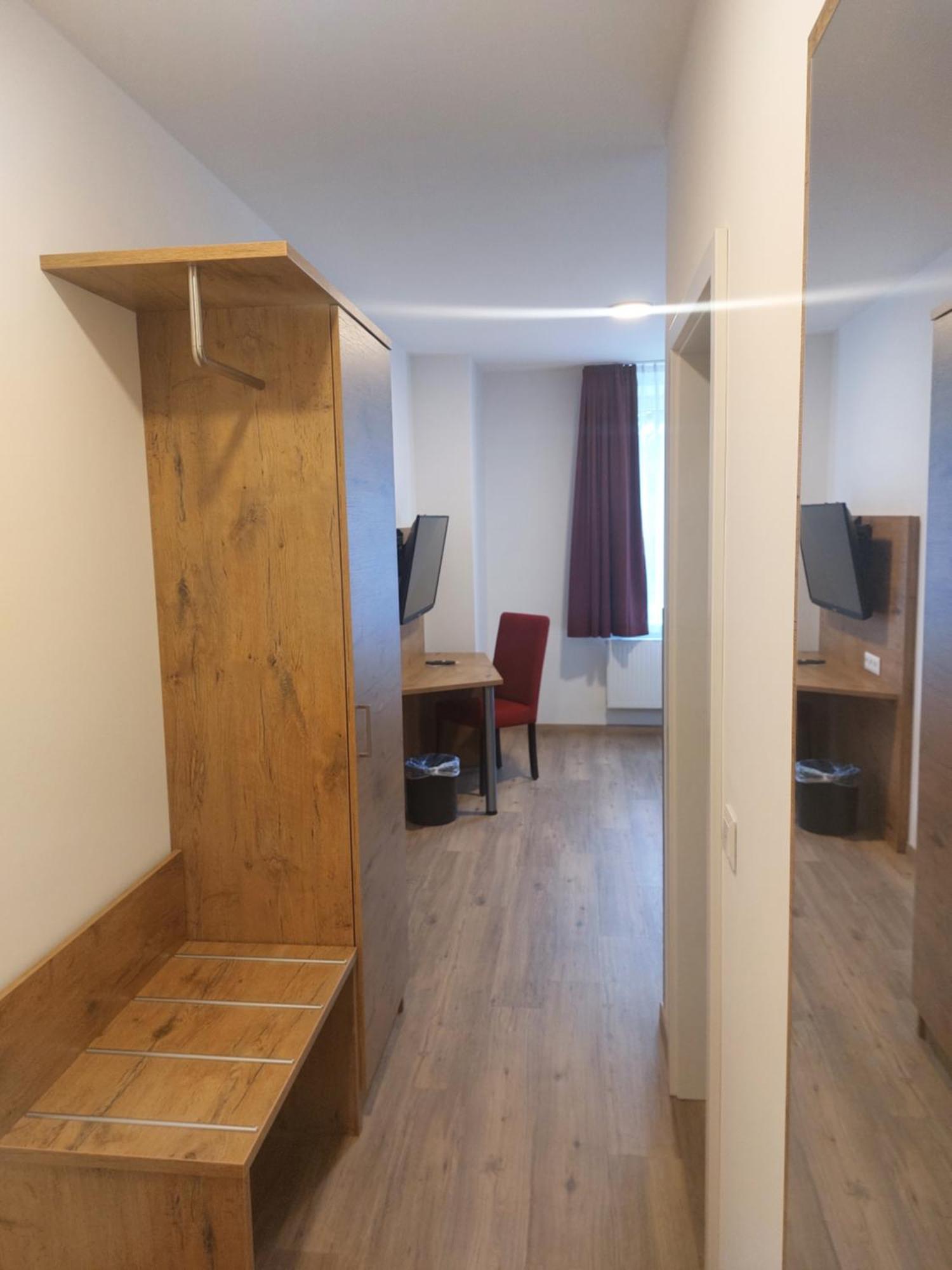 Hotel Stern Gersthofen Eksteriør bilde