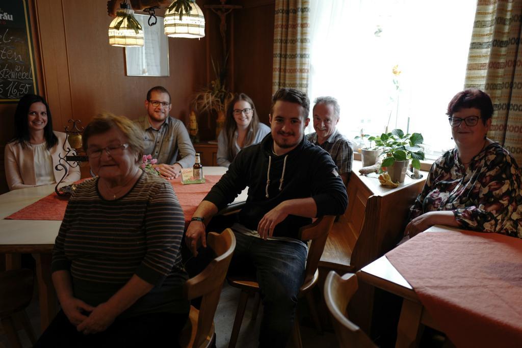 Hotel Stern Gersthofen Eksteriør bilde