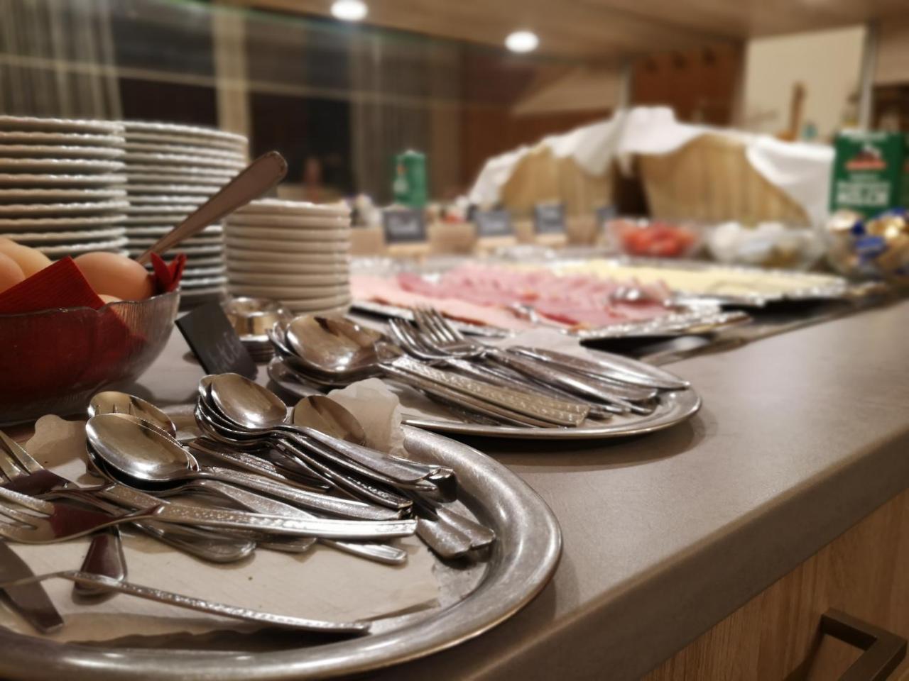 Hotel Stern Gersthofen Eksteriør bilde